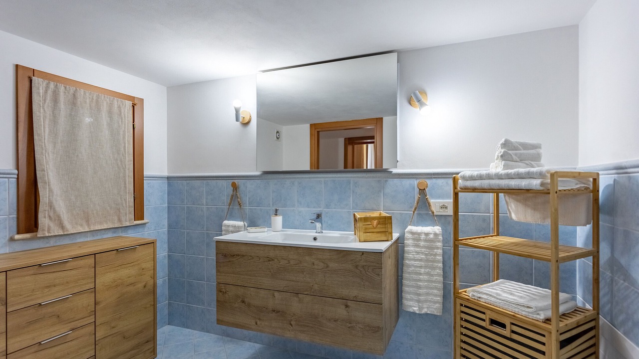 Photo of Bathroom in Arini
