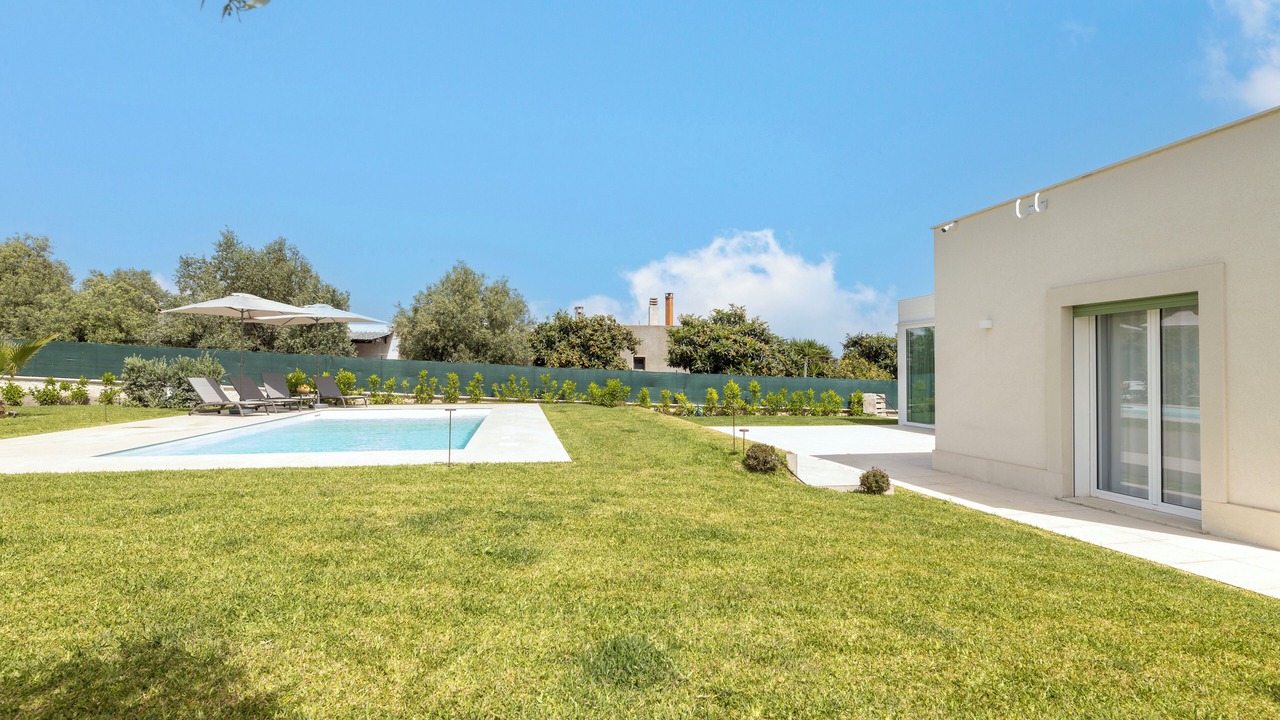 Photo of Outdoor in Brucoli