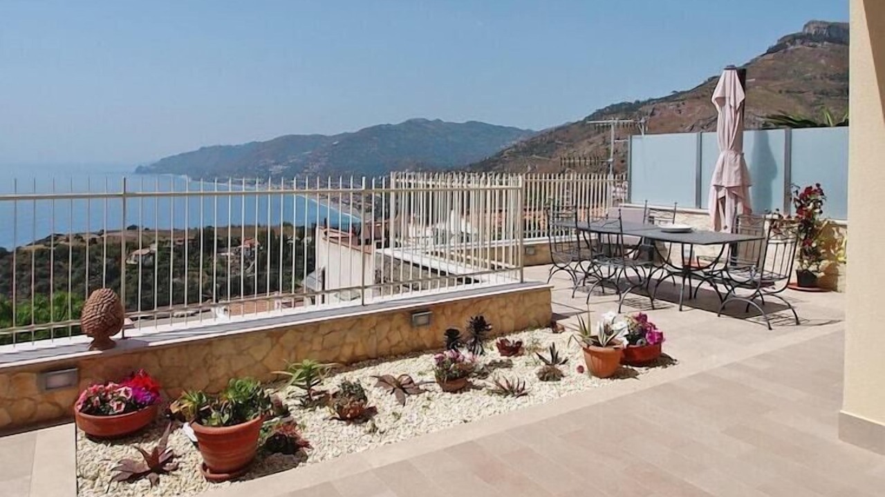 Photo of Others in Taormina