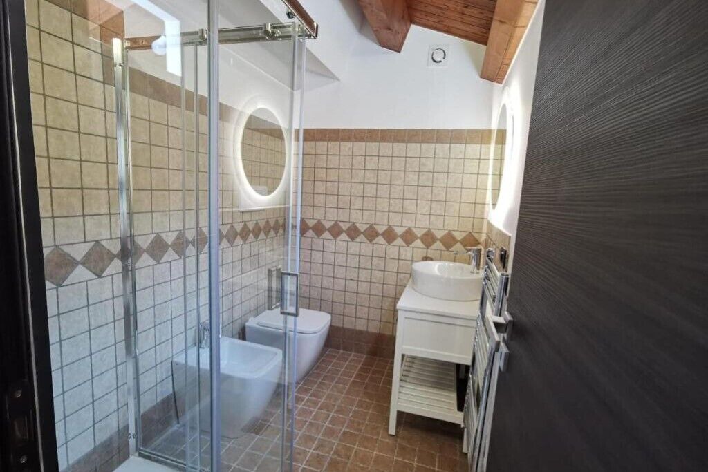 Photo of Bathroom in Piedimonte Etneo