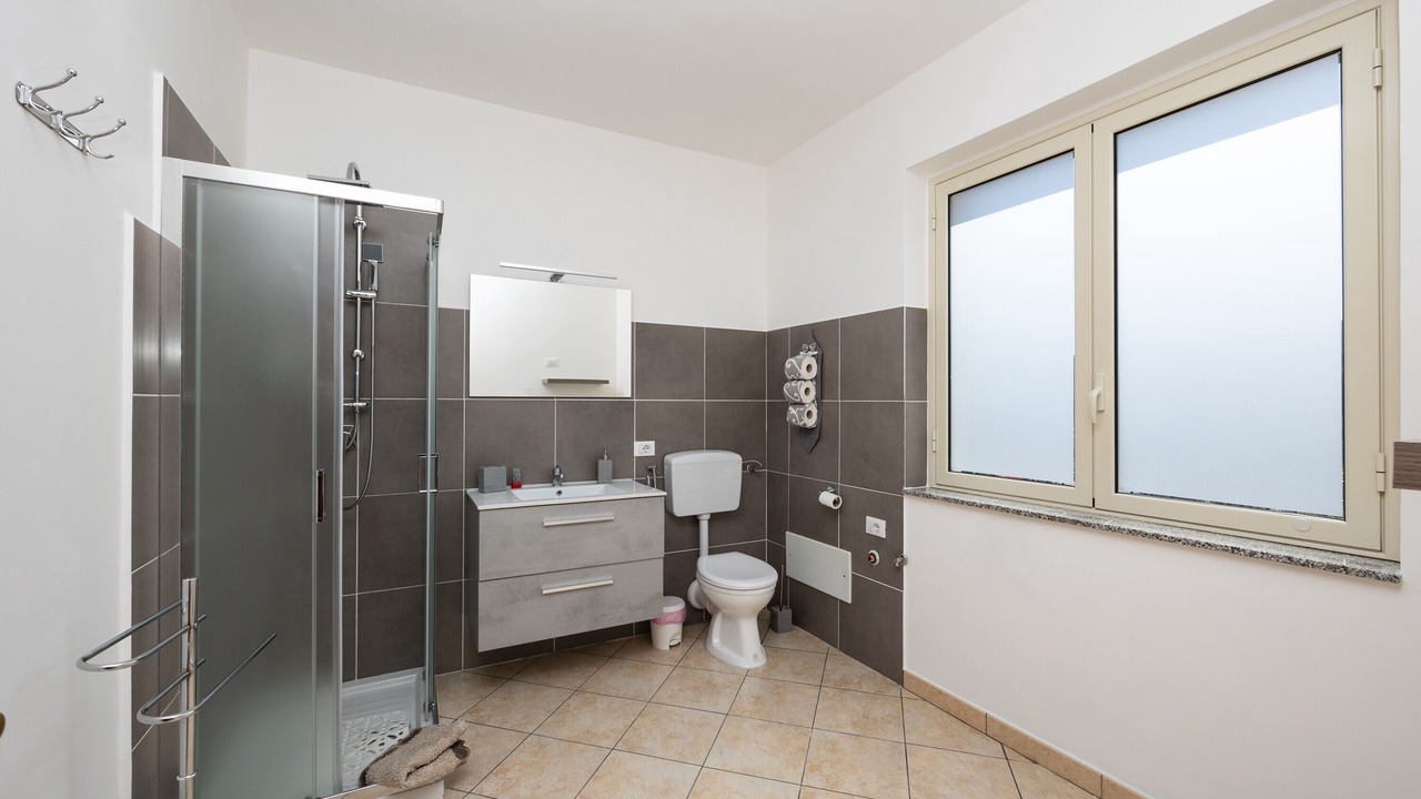 Photo of Bathroom in Patti