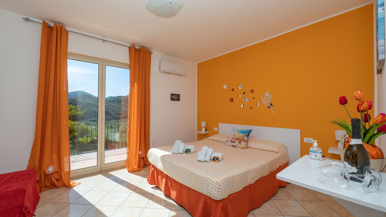 Photo of Bedroom in Patti