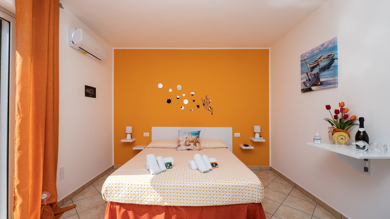 Photo of Bedroom in Patti