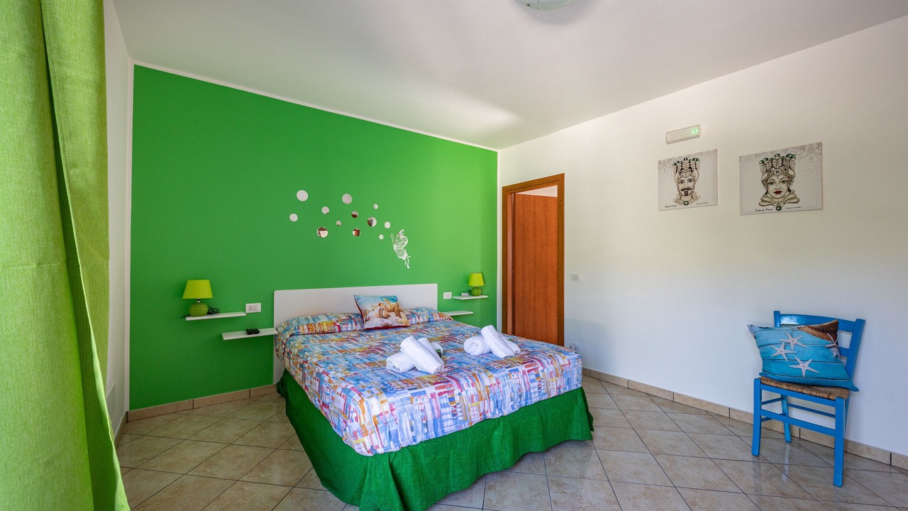 Photo of Bedroom in Patti