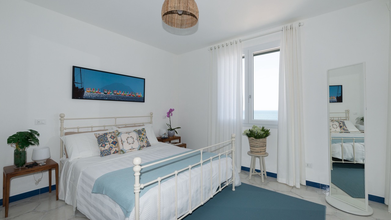 Photo of Bedroom in Porticello