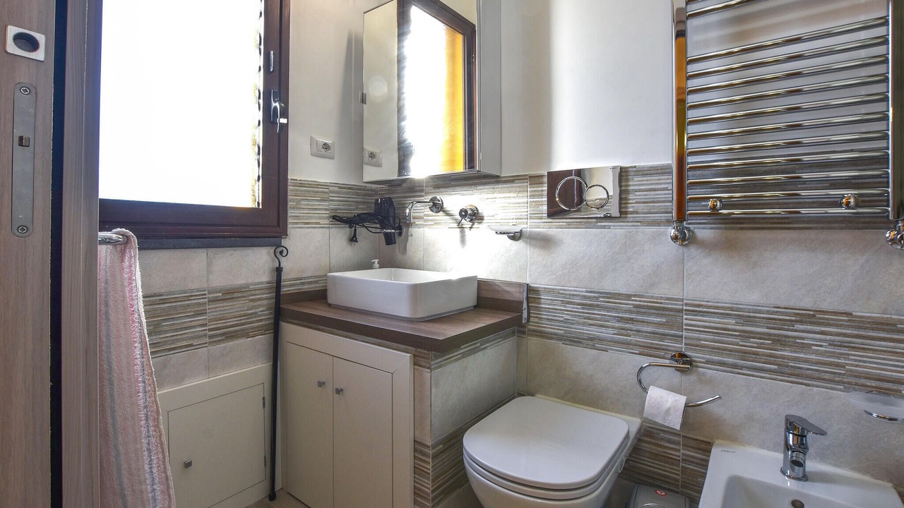 Photo of Bathroom in Linguaglossa
