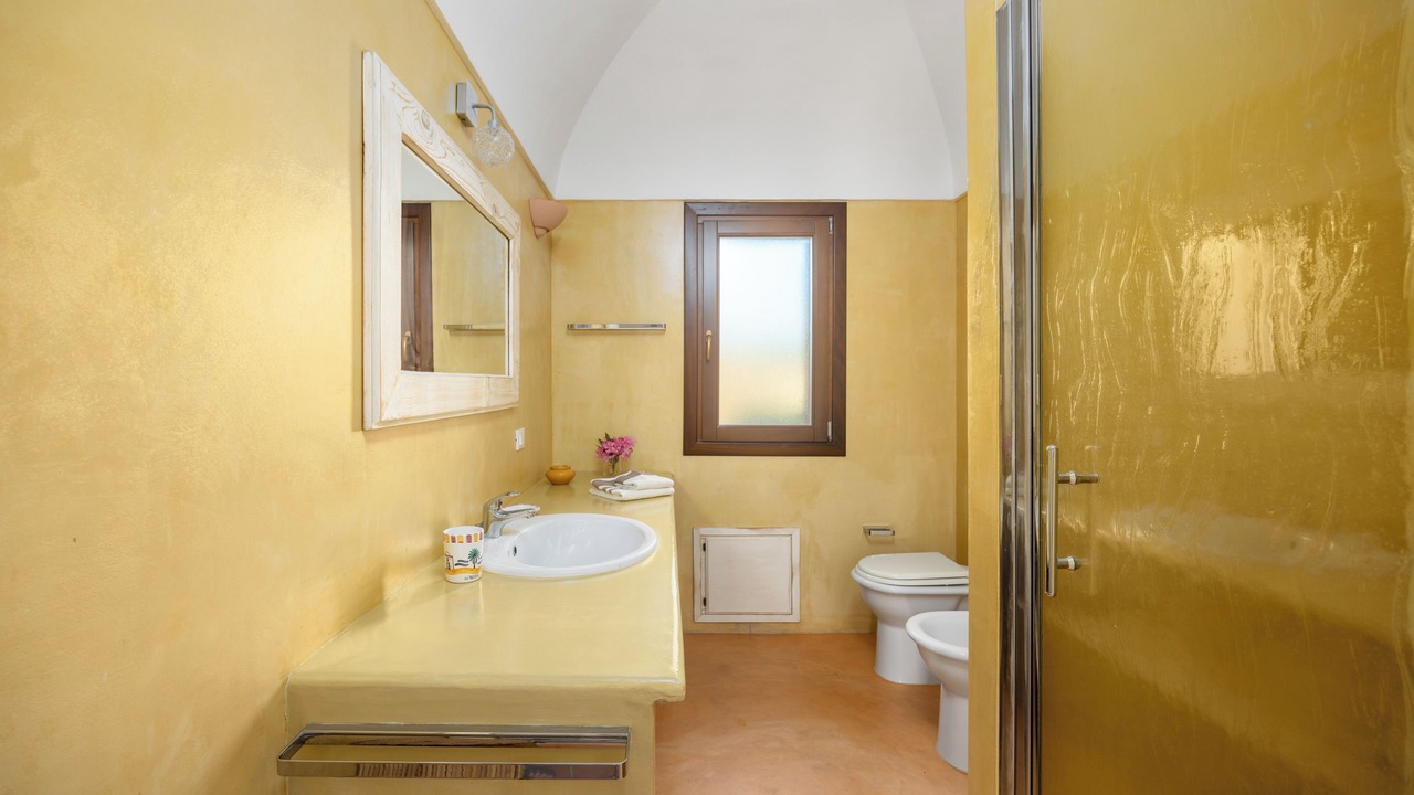 Photo of Bathroom in Pantelleria