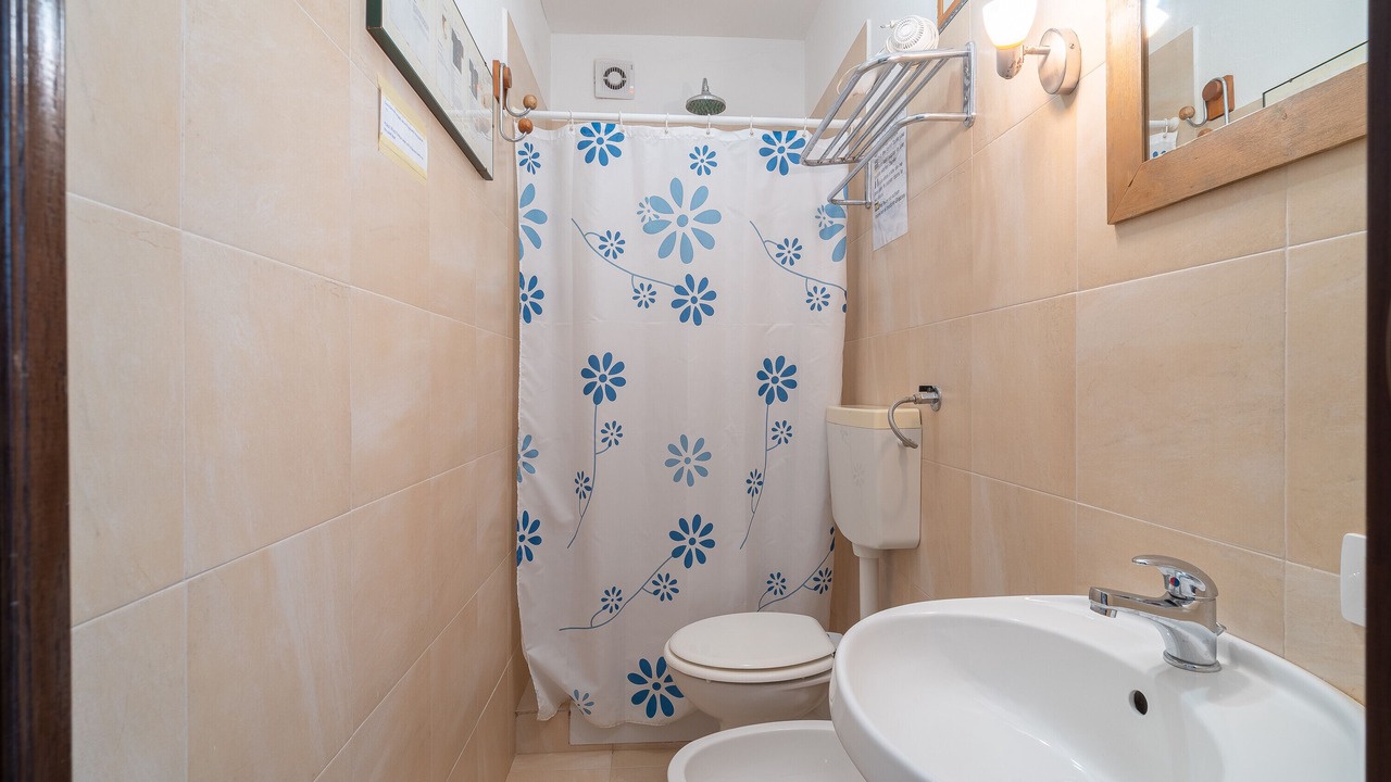 Photo of Bathroom in Noto