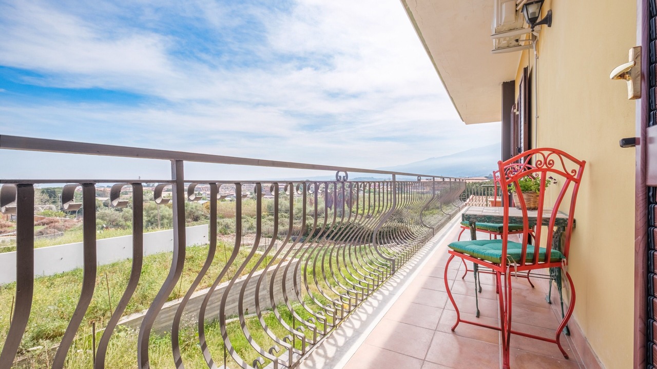 Photo of Patio Balcony in Chianchitta-Trappitello