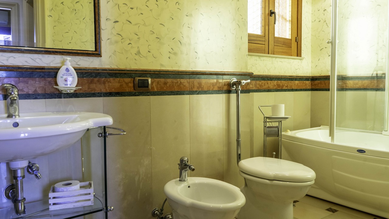 Photo of Bathroom in Sicily South Coast