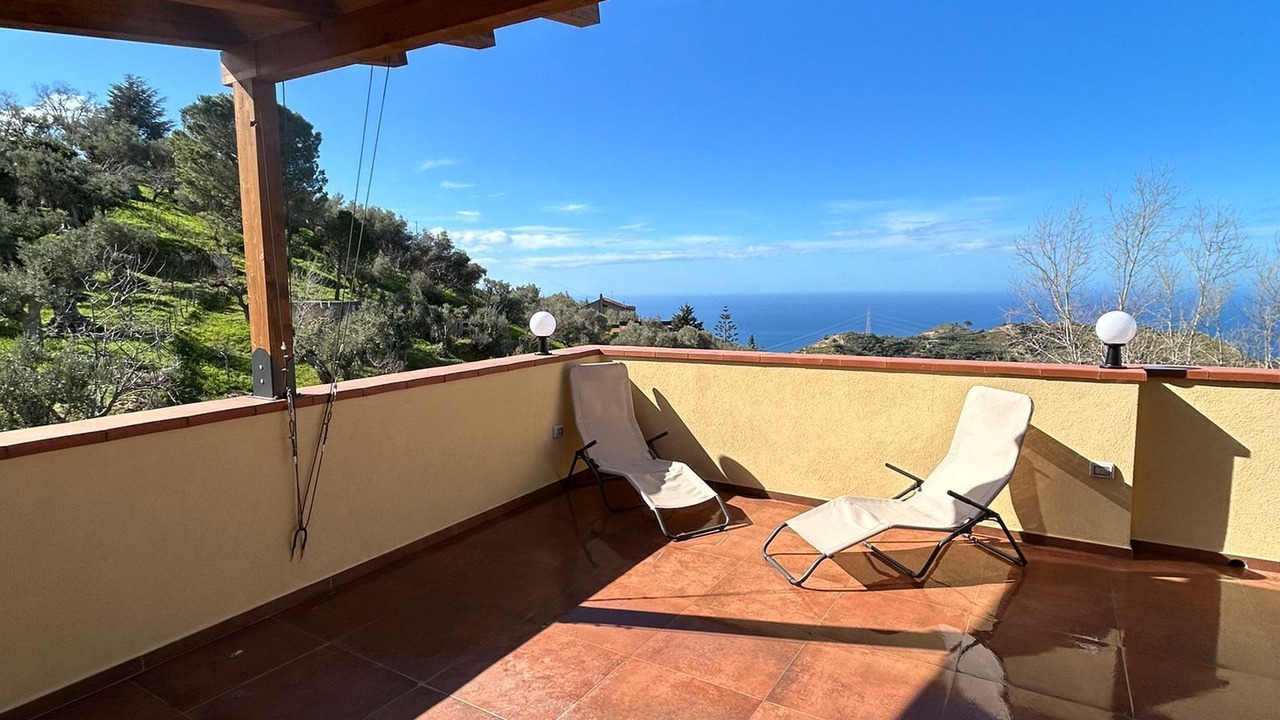 Photo of Patio Balcony in Santo Stefano di Camastra