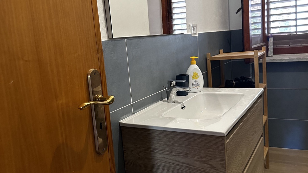 Photo of Bathroom in Carini