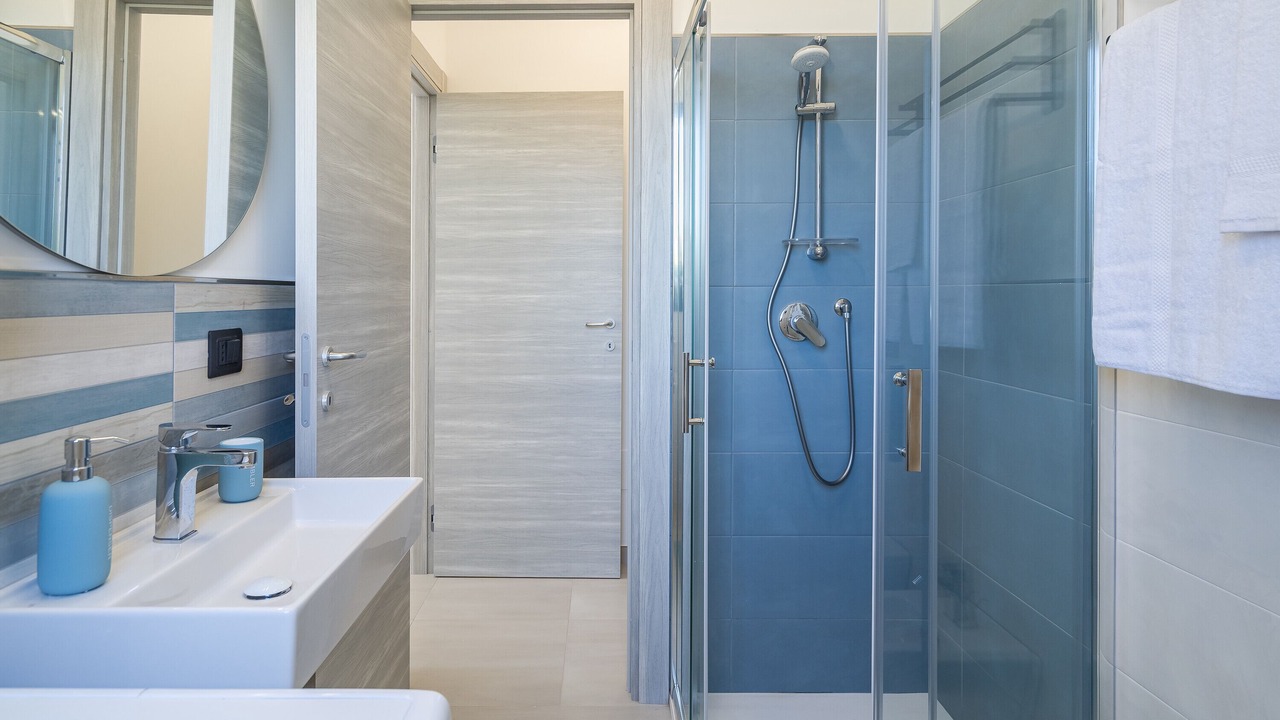 Photo of Bathroom in Avola