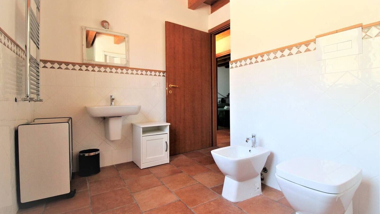 Photo of Bathroom in Collesano