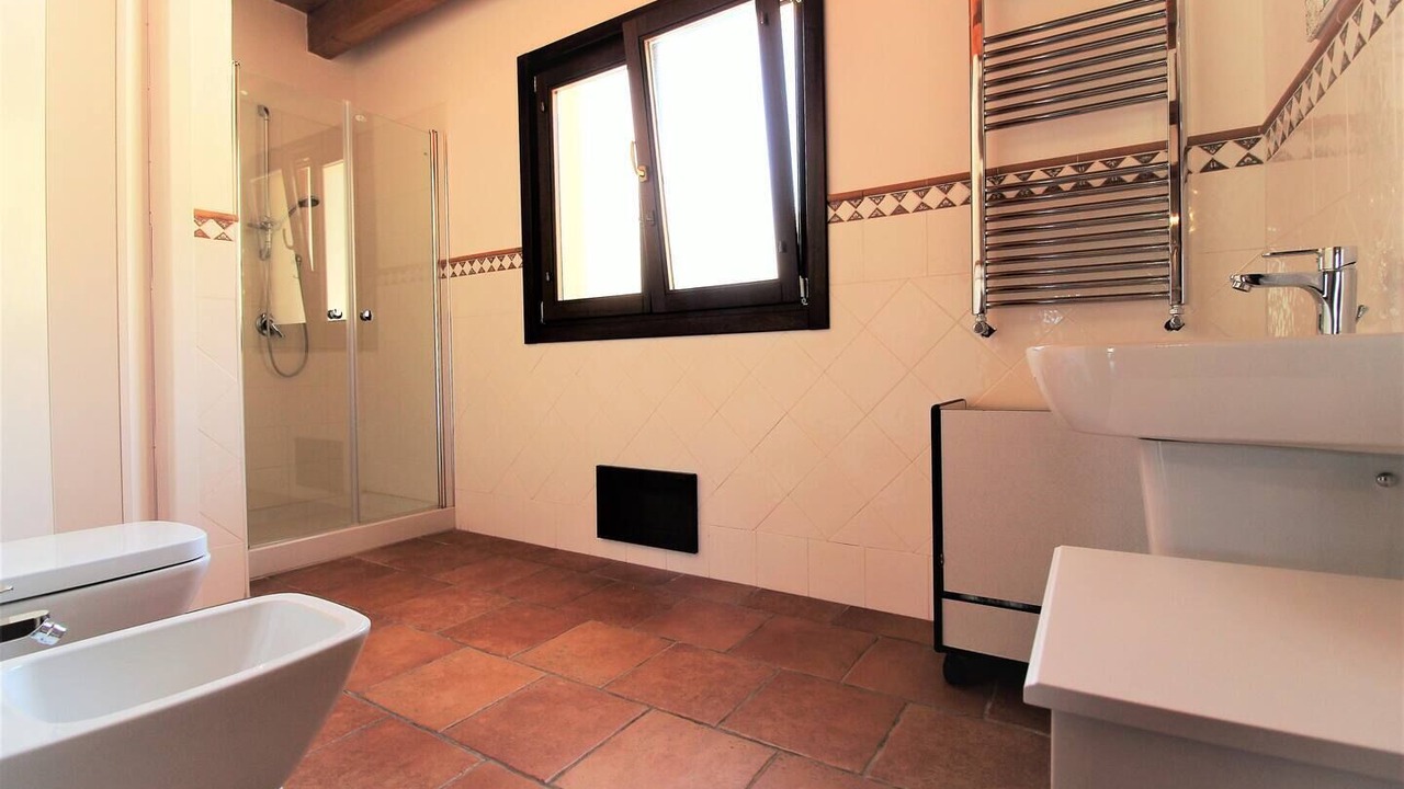 Photo of Bathroom in Collesano