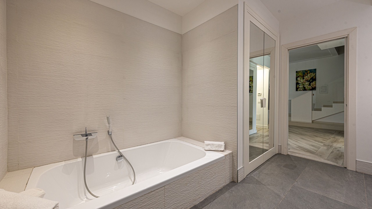 Photo of Bathroom in Contrada Pistavecchia 2