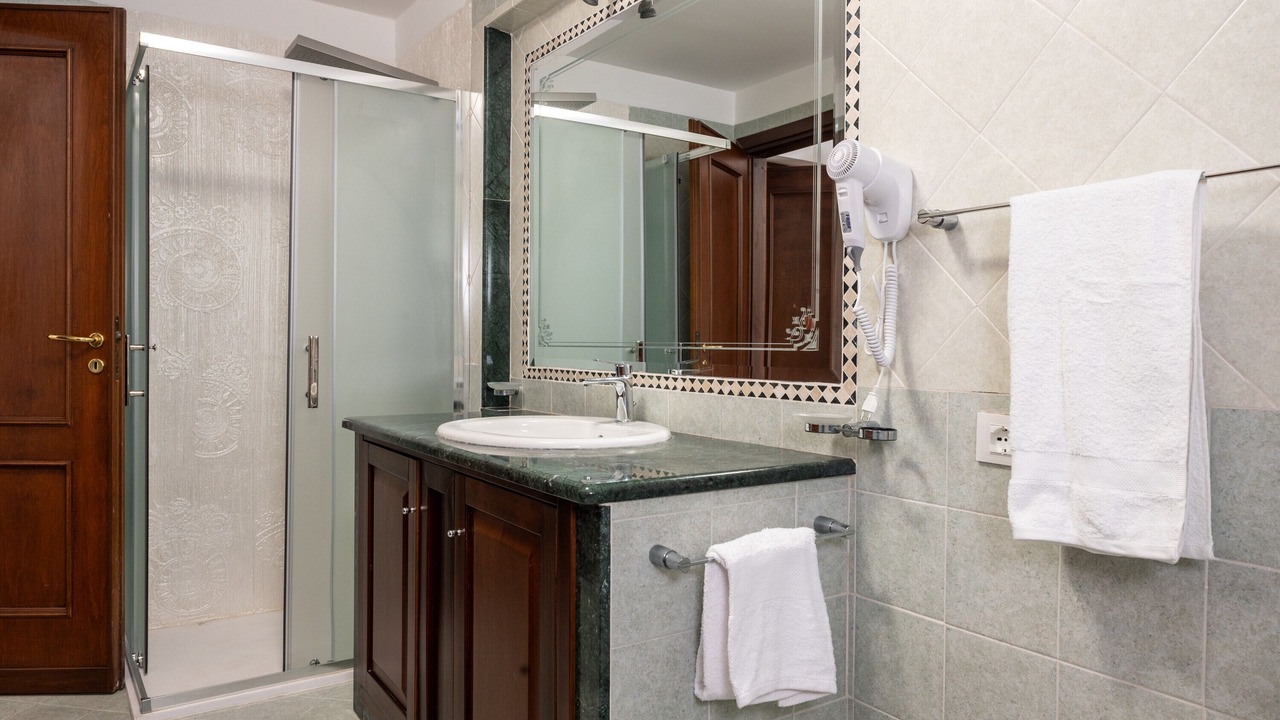Photo of Bathroom in Torre Colonna-sperone