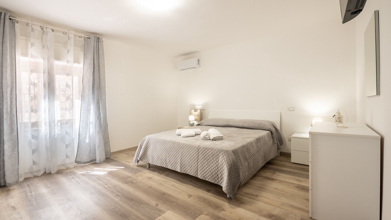 Photo of Bedroom in Torre Colonna-sperone