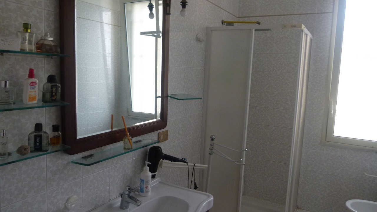 Photo of Bathroom in Aspra