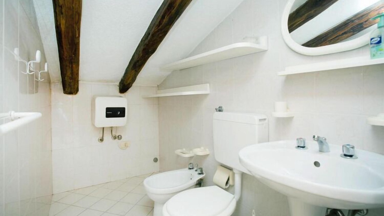 Photo of Bathroom in Lipari