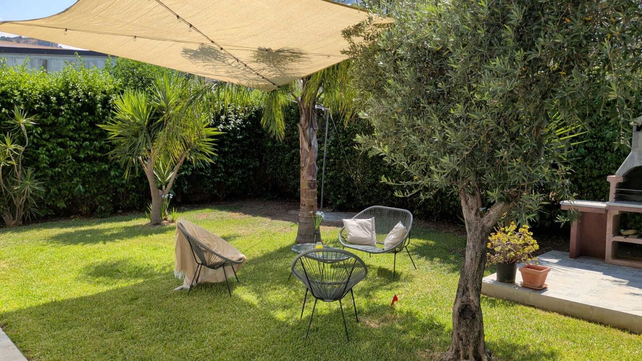 Photo of Patio Balcony in Villa Grazia di Carini