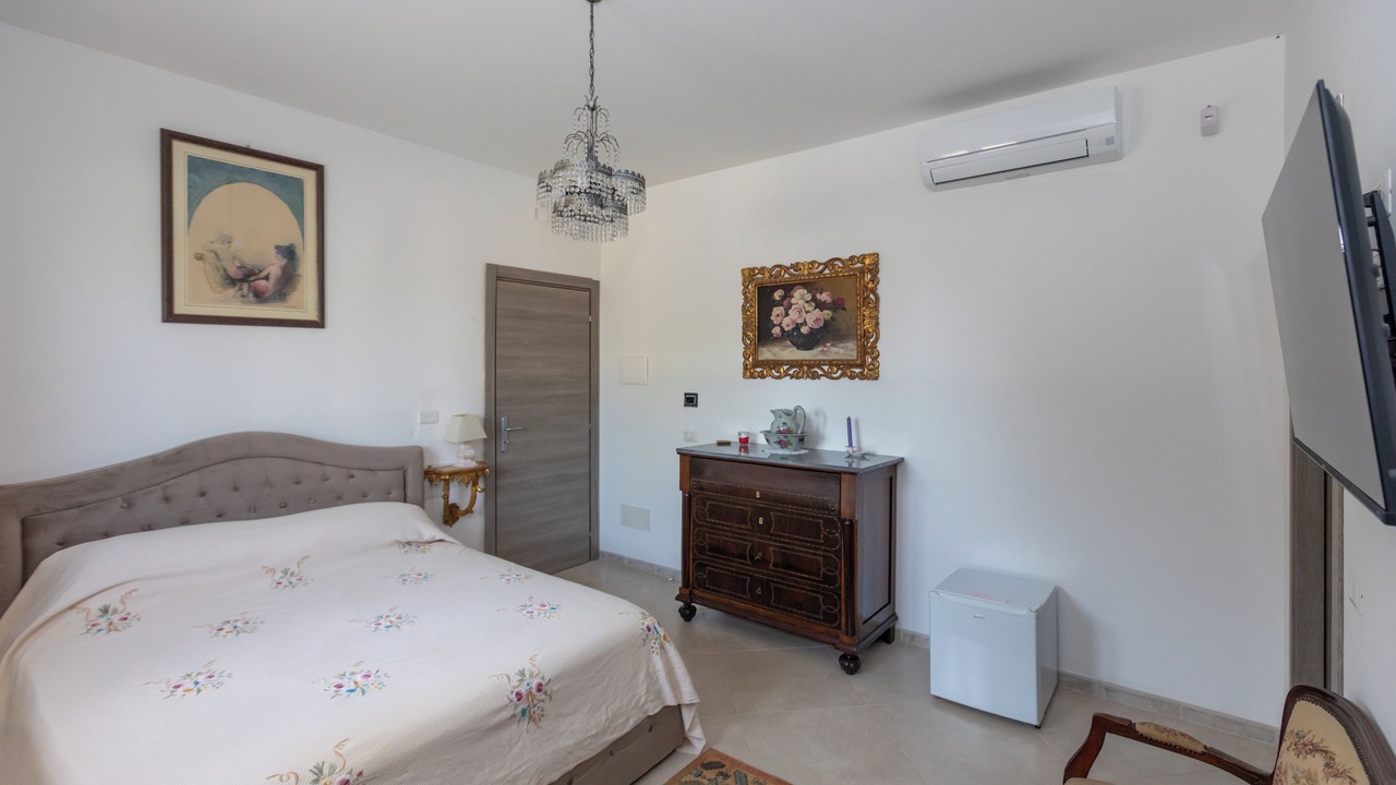 Photo of Bedroom in Belvedere