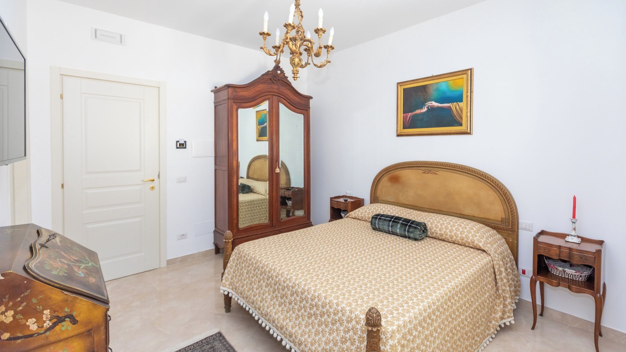 Photo of Bedroom in Belvedere