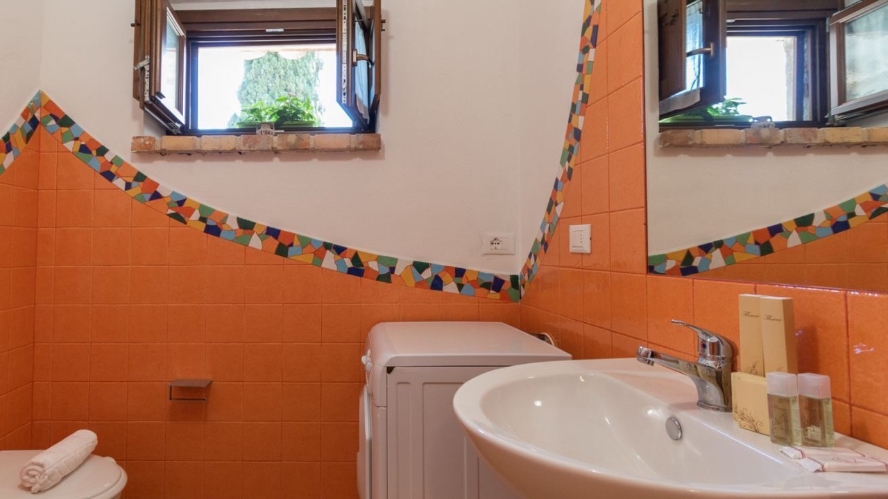 Photo of Bathroom in Abbateggio