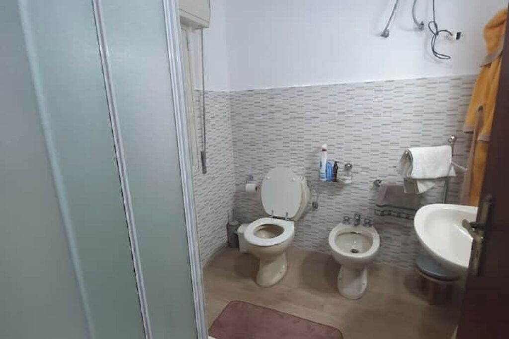Photo of Bathroom in Fanusa