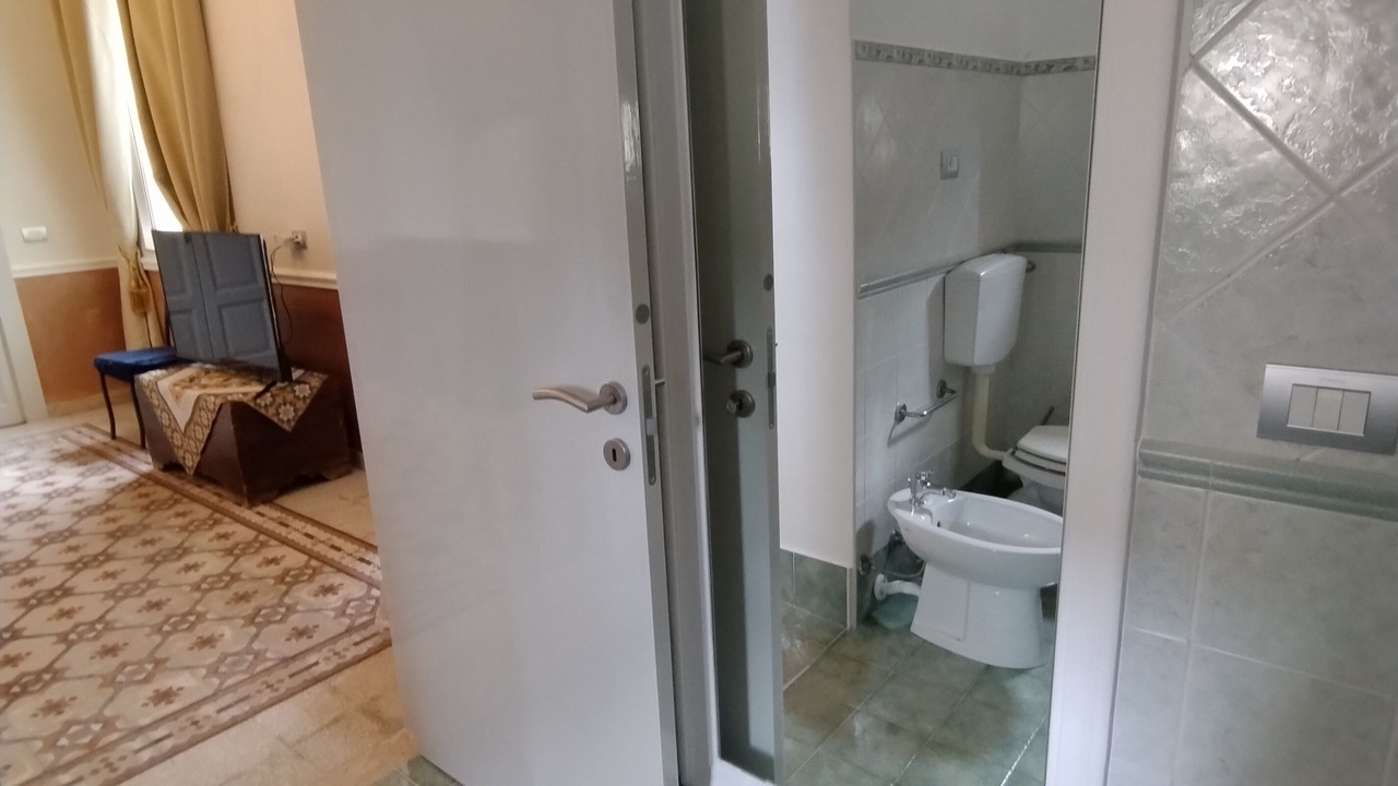 Photo of Bathroom in Patti