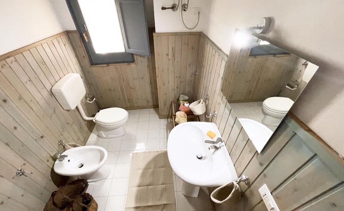 Photo of Bathroom in Noto