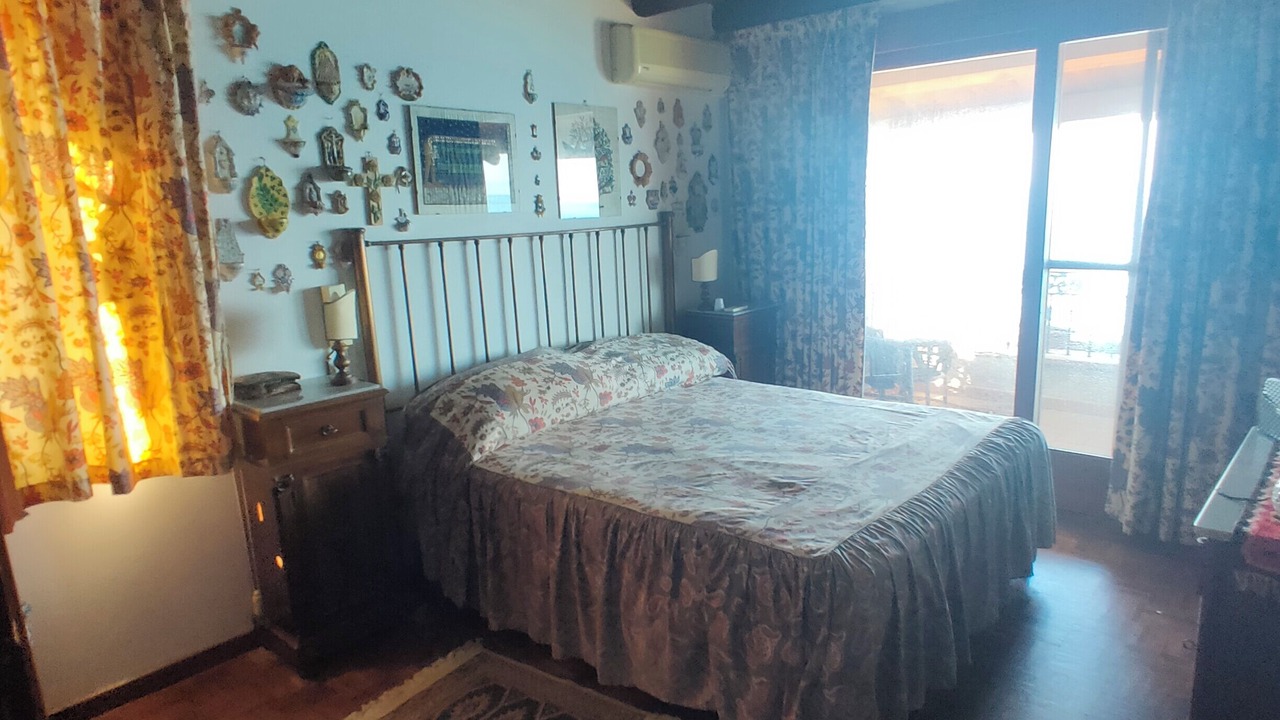 Photo of Bedroom in Torre Colonna-sperone