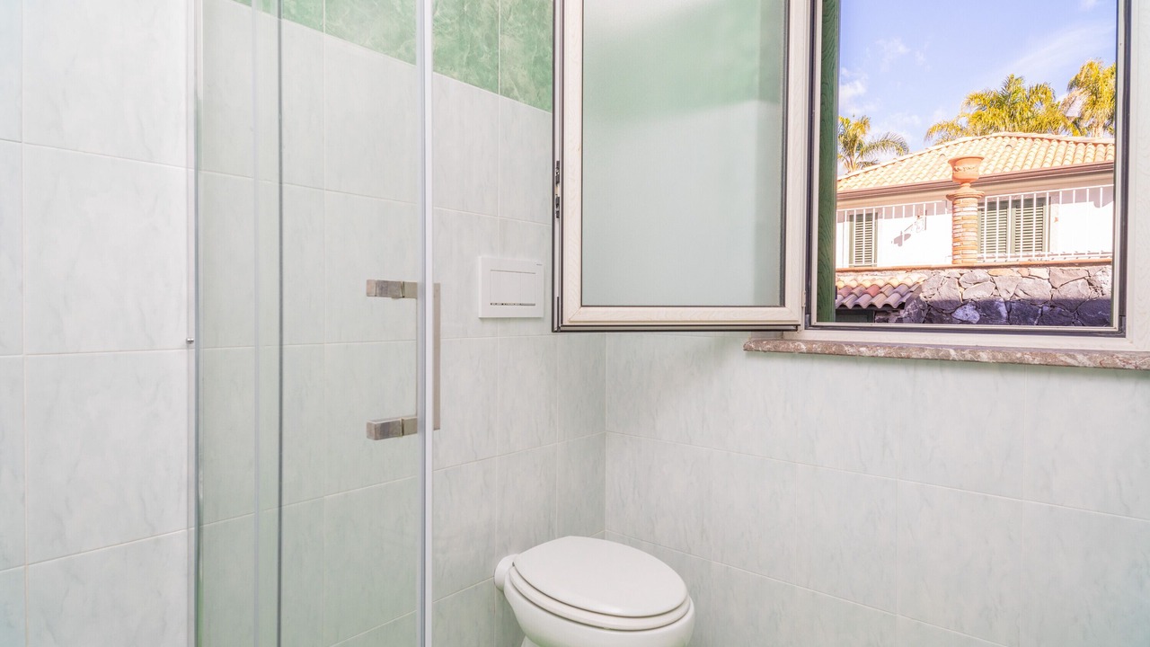 Photo of Bathroom in Calatabiano