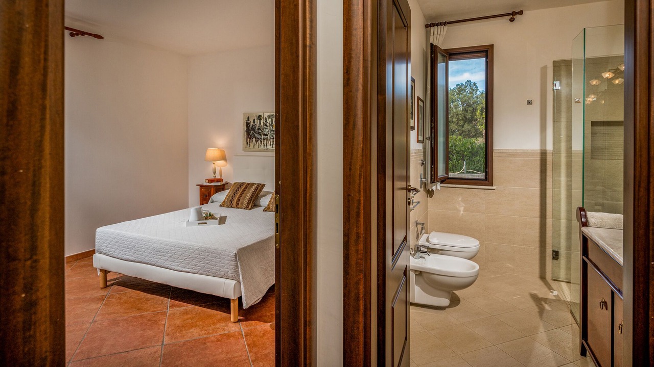 Photo of Bathroom in Paceco