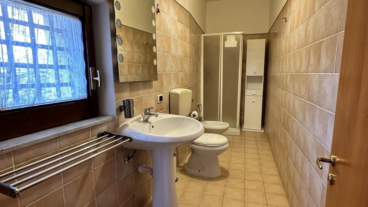 Photo of Bathroom in Gela