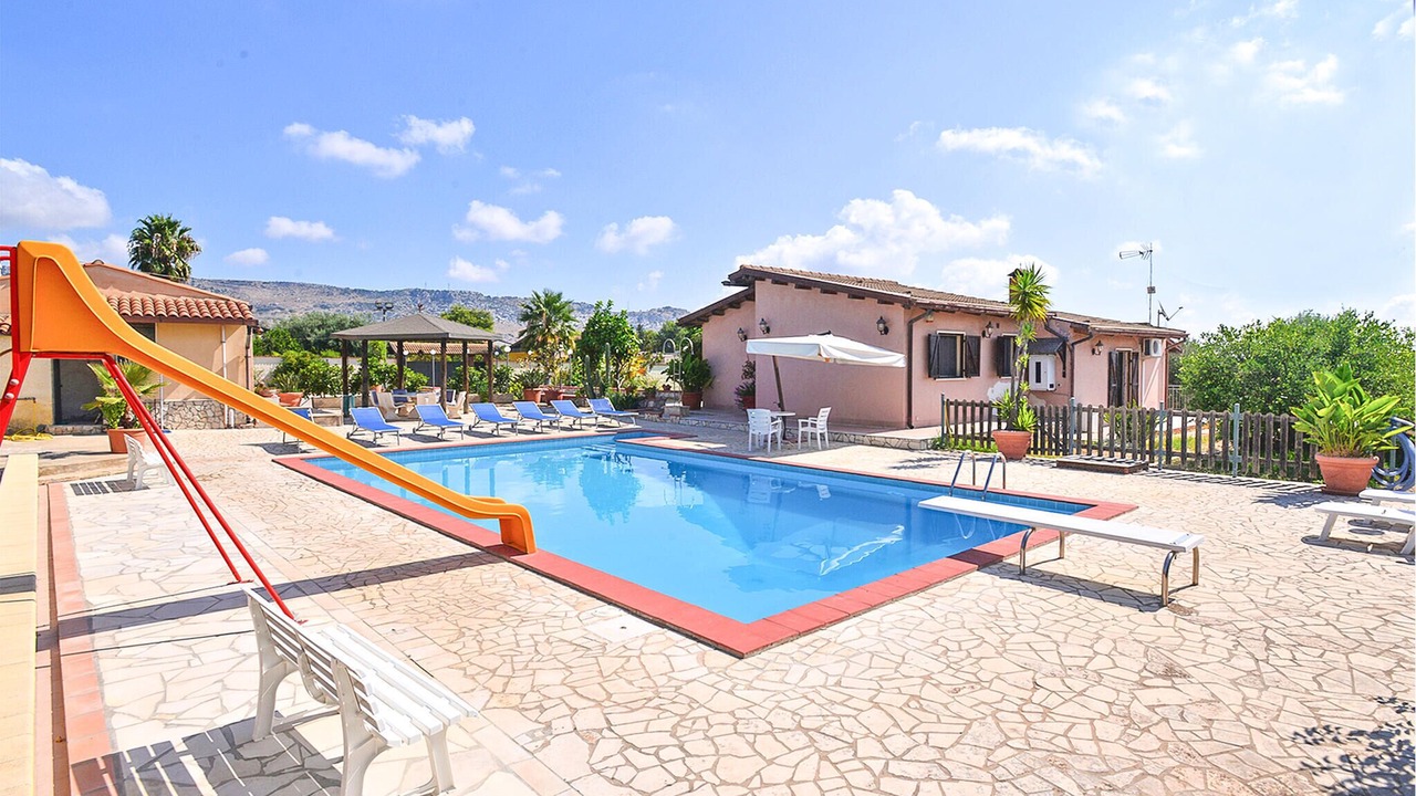 Photo of Outdoor in Solarino