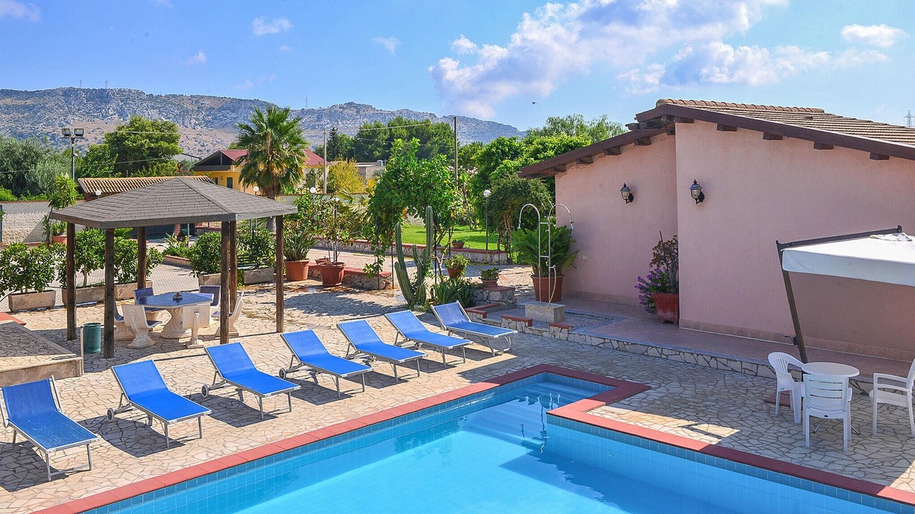 Photo of Outdoor in Solarino
