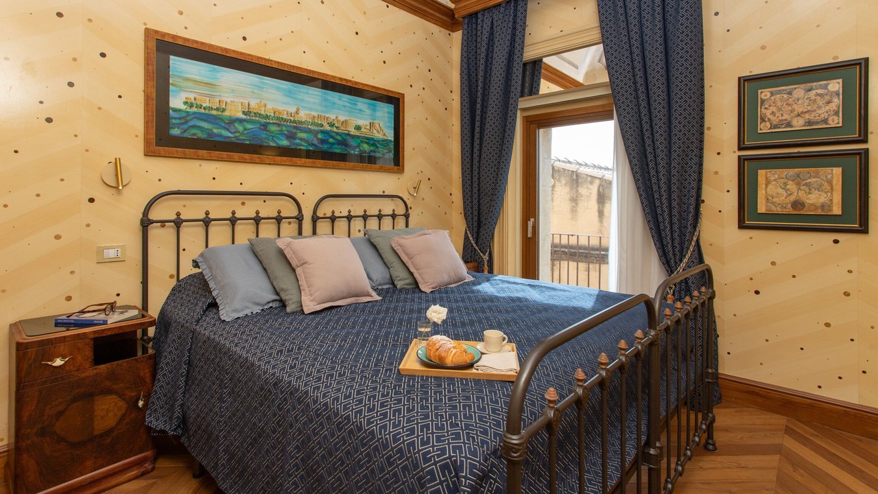 Photo of Bedroom in Noto Historic Centre