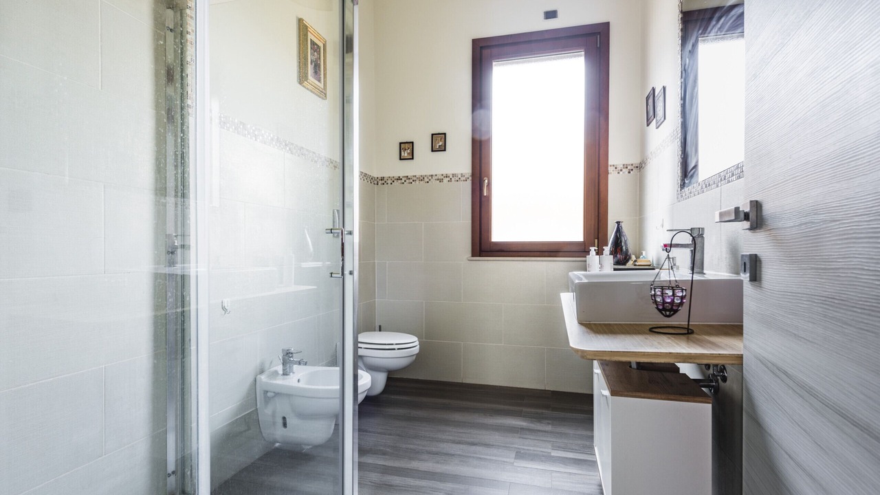 Photo of Bathroom in Tiche