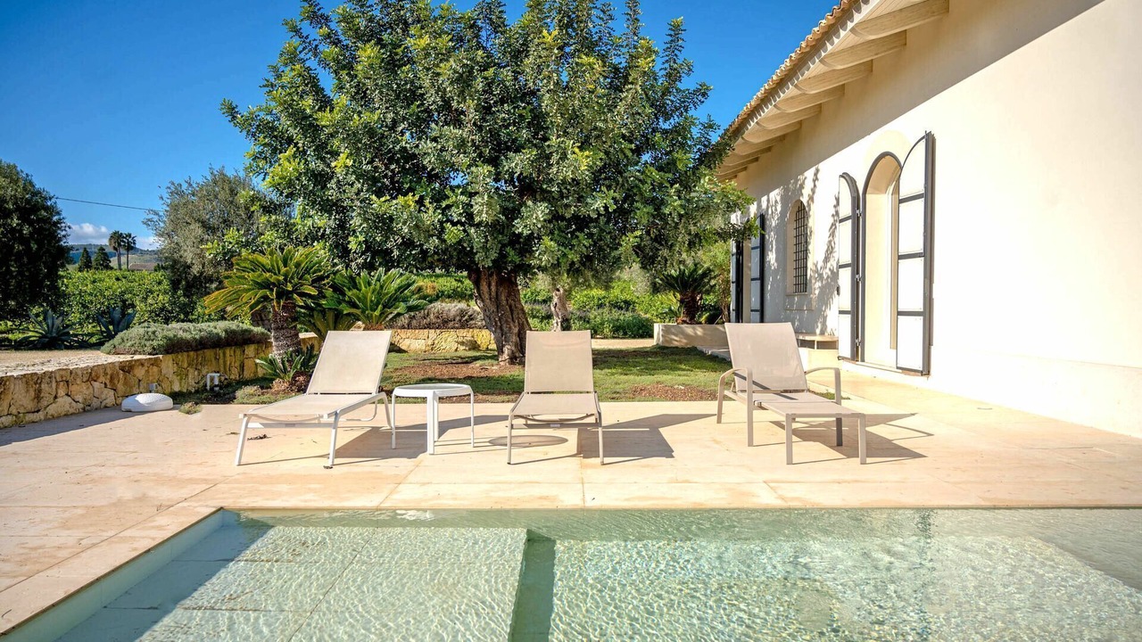 Photo of Outdoor in Avola