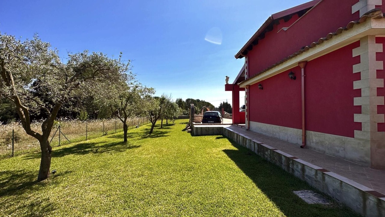 Photo of Outdoor in Noto