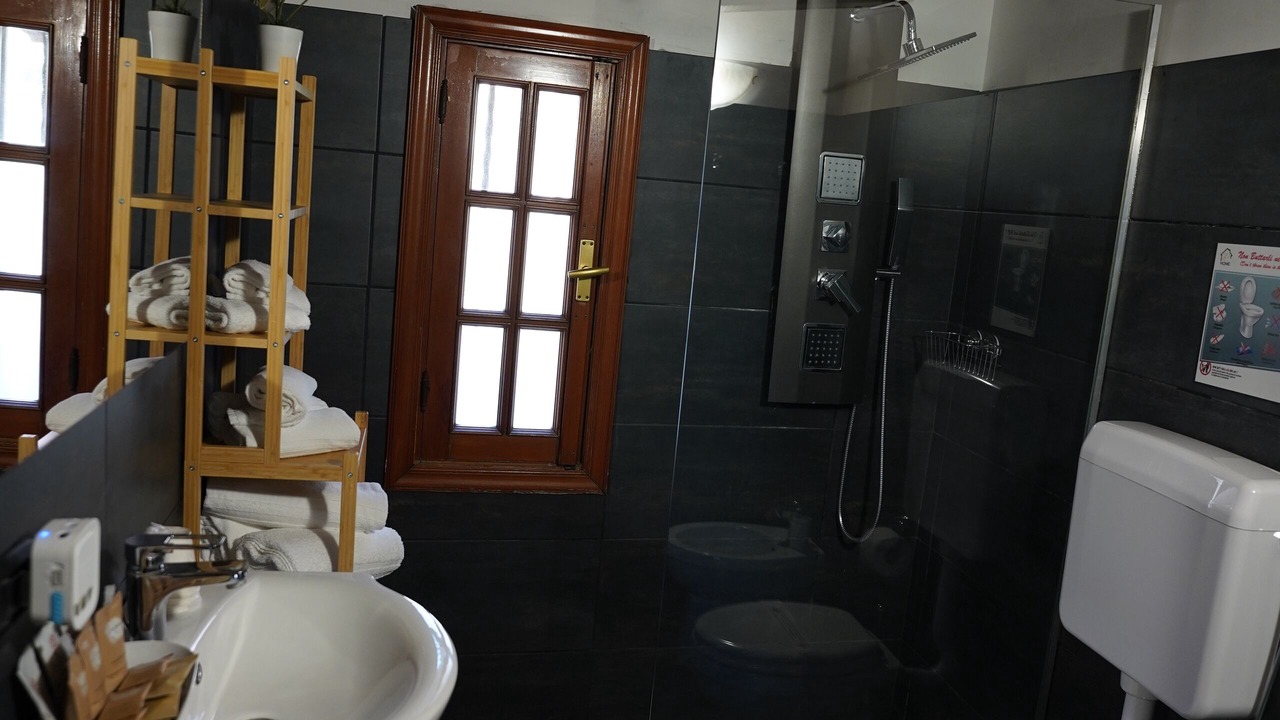 Photo of Bathroom in Archi