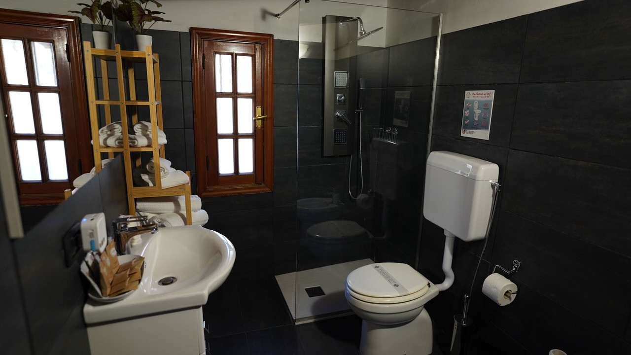 Photo of Bathroom in Archi