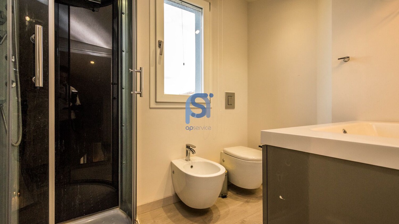 Photo of Bathroom in Lascari