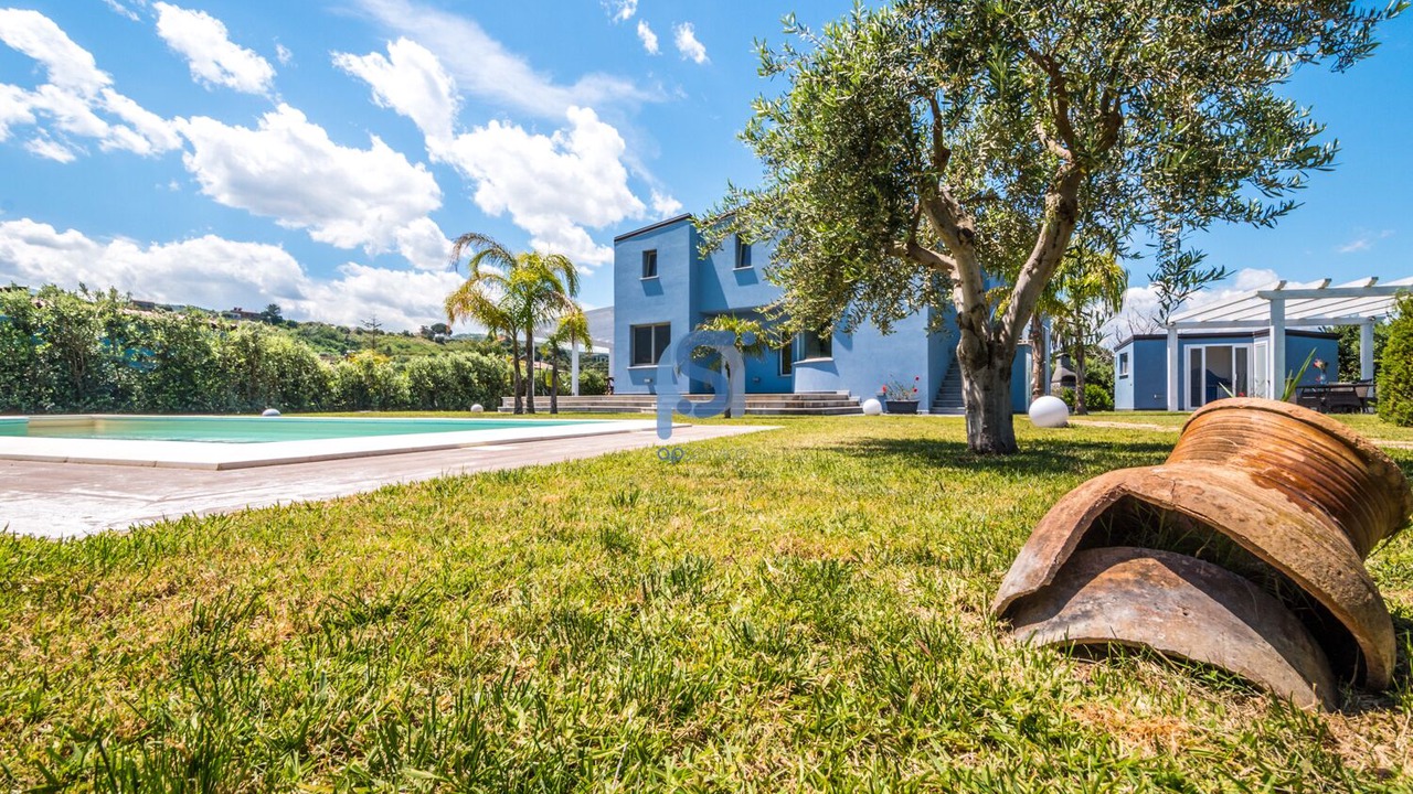 Photo of Outdoor in Lascari