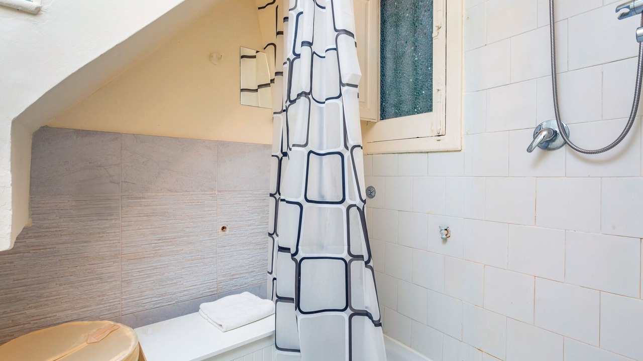 Photo of Bathroom in Picanello-Ognina-Barriera-Canalicchio