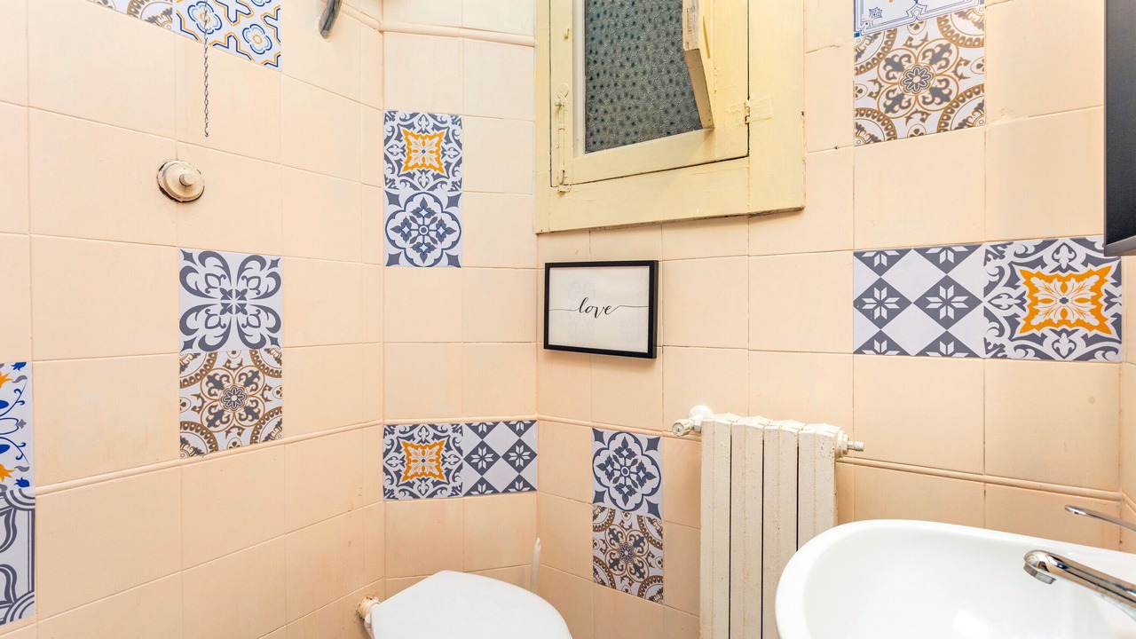 Photo of Bathroom in Picanello-Ognina-Barriera-Canalicchio