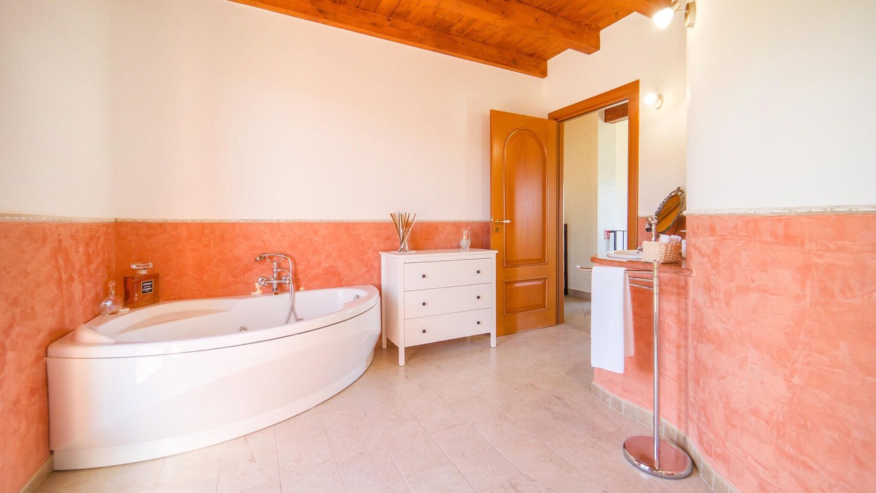 Photo of Bathroom in Caronia