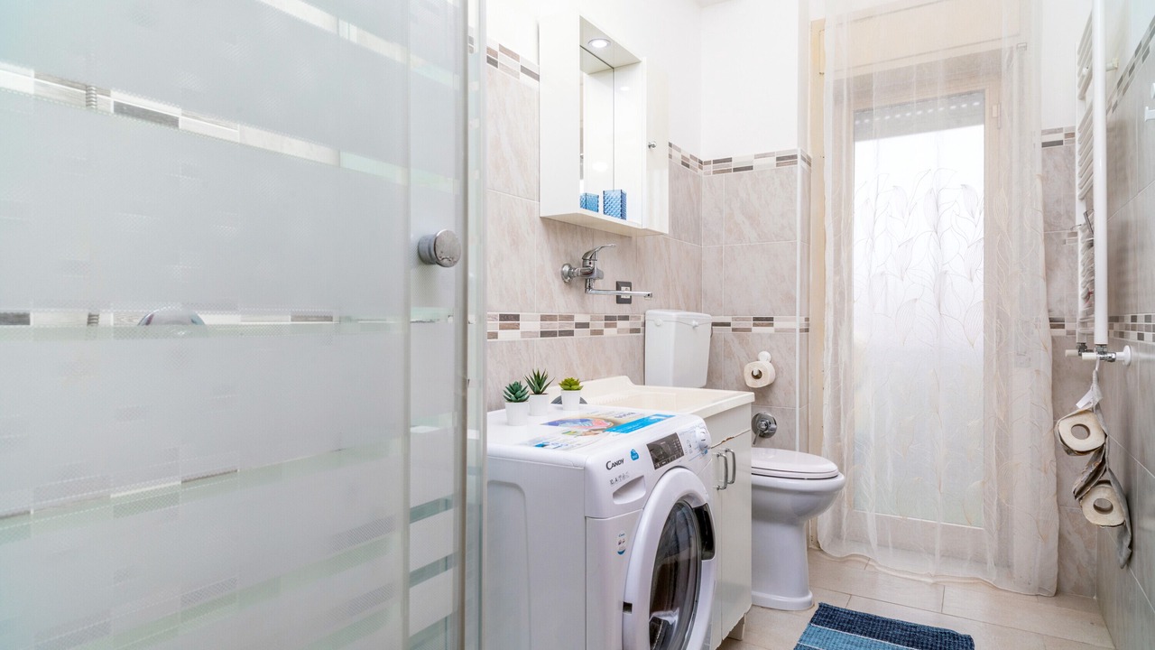Photo of Bathroom in San Giorgio-Librino-San Giuseppe la Rena-Zia Lisa-Villaggio Sant'Agata