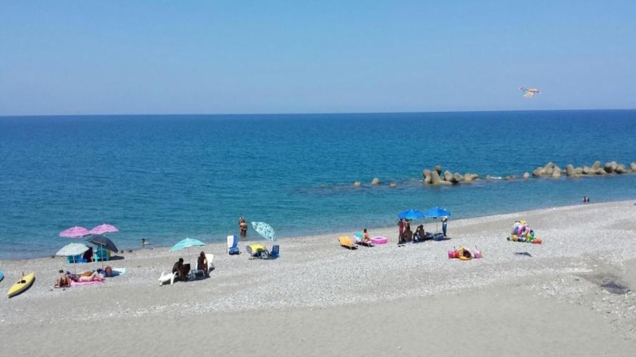 Photo of Others in Capri Leone